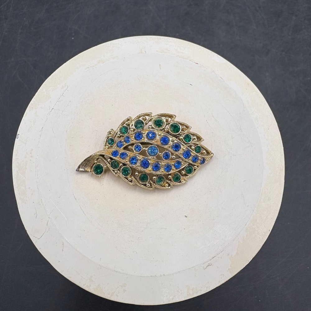 Vintage Gold Tone Blue Green Rhinestone Leaf Brooch Pin Mid Century Modern